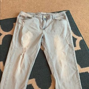 Light wash distressed mid-rise Gogo Jeans Size 15